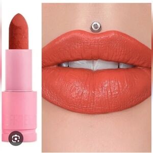 Jeffree Starr Velvet Trap